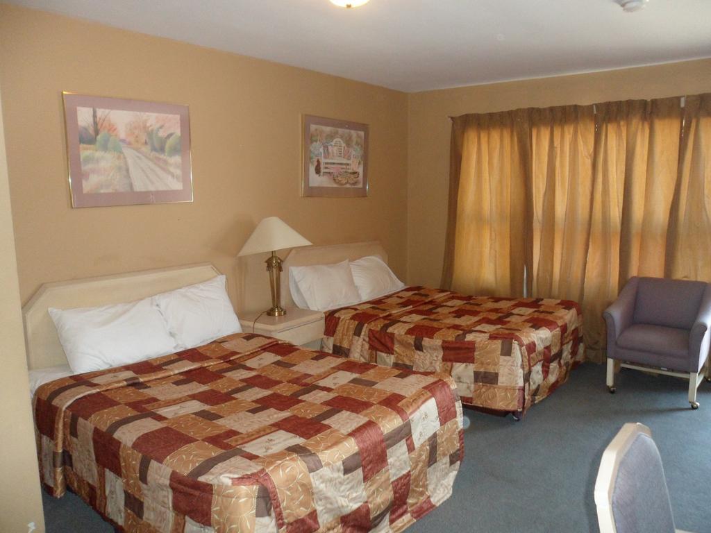 Motel Aston 2*