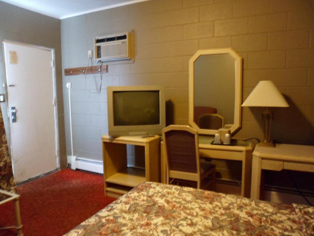 Aston Motel 2*
