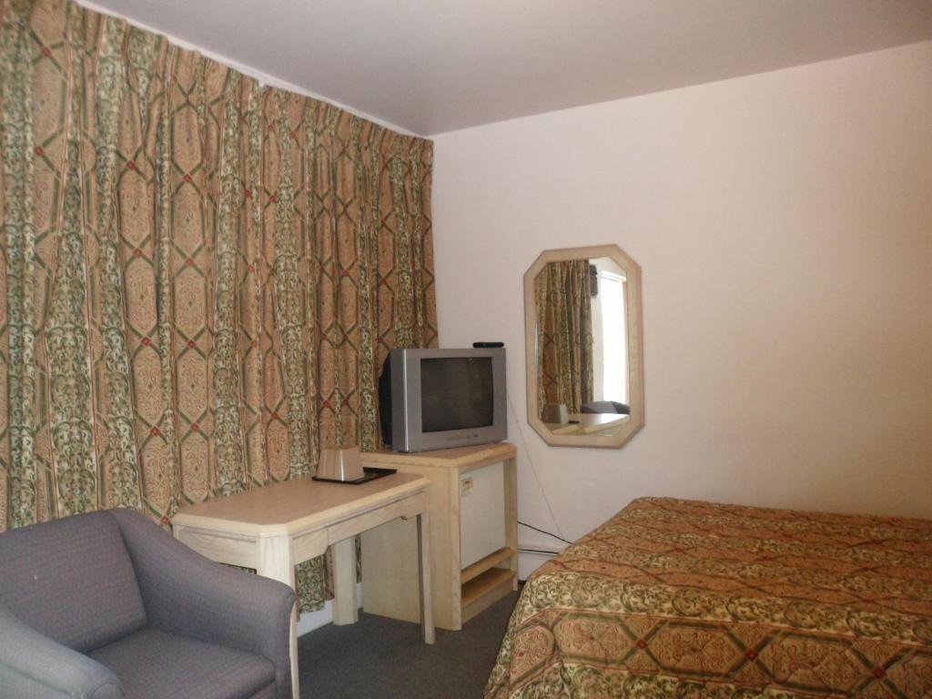 Aston Motel 2*