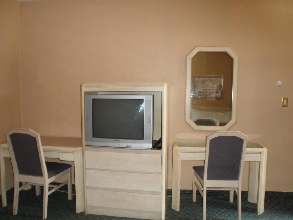Aston Motel