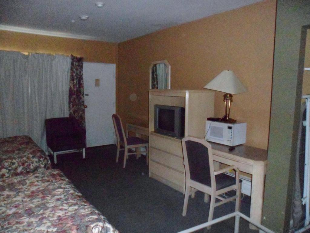 Motel Aston 2*