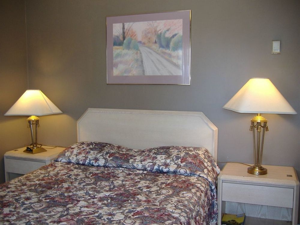 Motel Aston 2*
