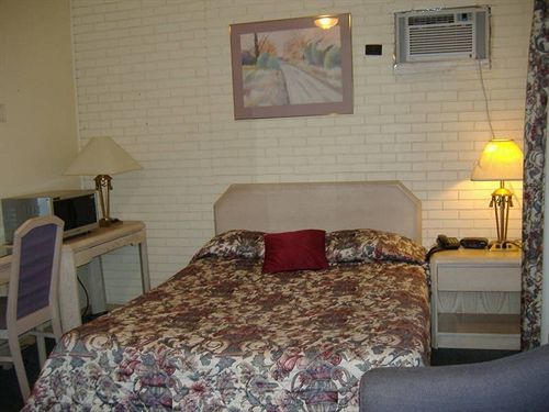 Motel Aston 2*