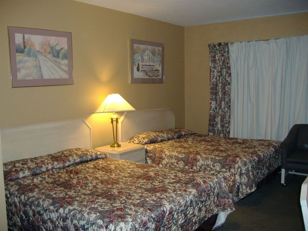 Aston 2* Niagara Falls